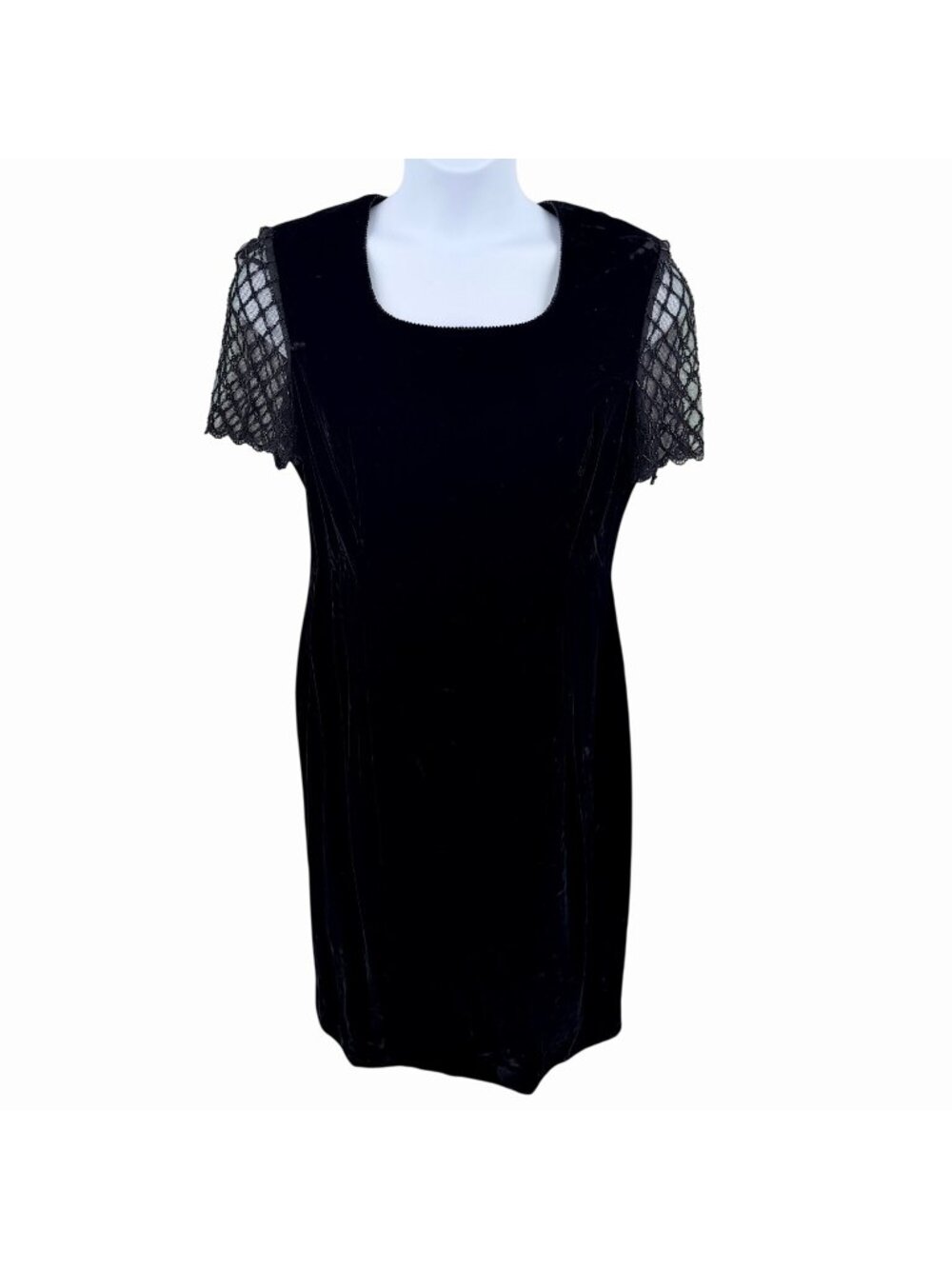 BEAUTIFUL MAGGY LONDON CRUSHED BLACK VELVET BEADED SCOOP NECK MESH SLEEVE DRESS